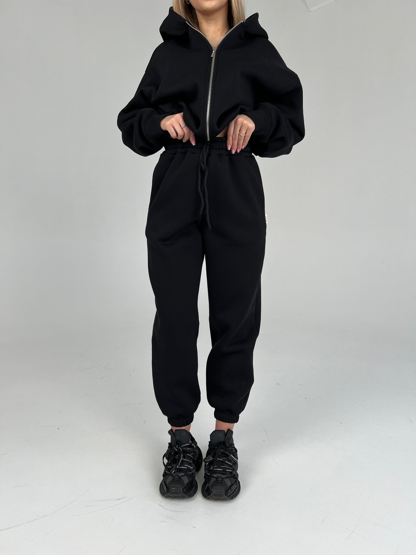 BAGGY SWEATPANTS / BLACK