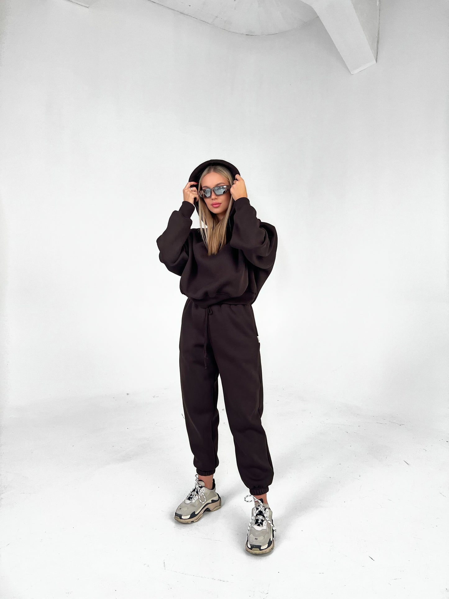 SHORT HOODIE / CHOCO