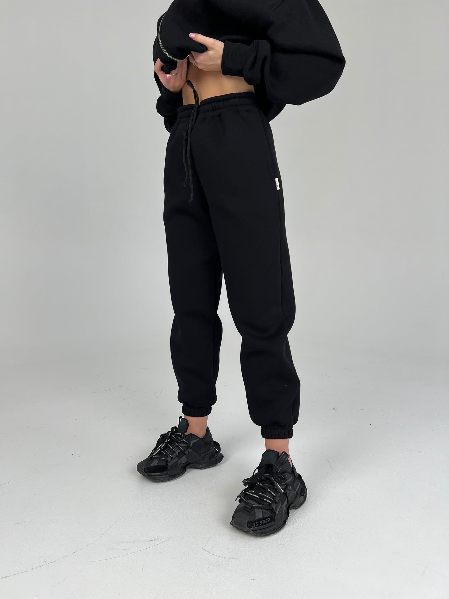 BAGGY SWEATPANTS / BLACK