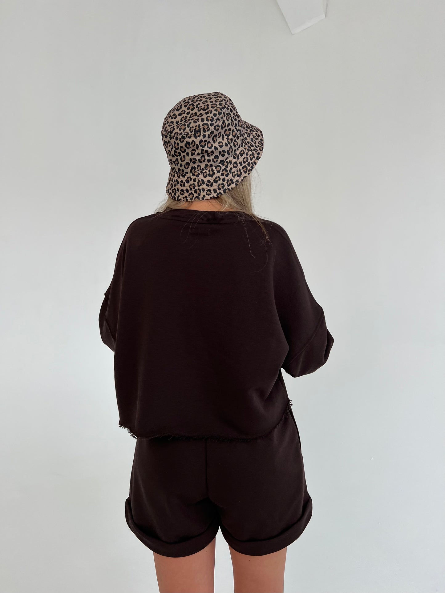 SHORTS / CHOCO