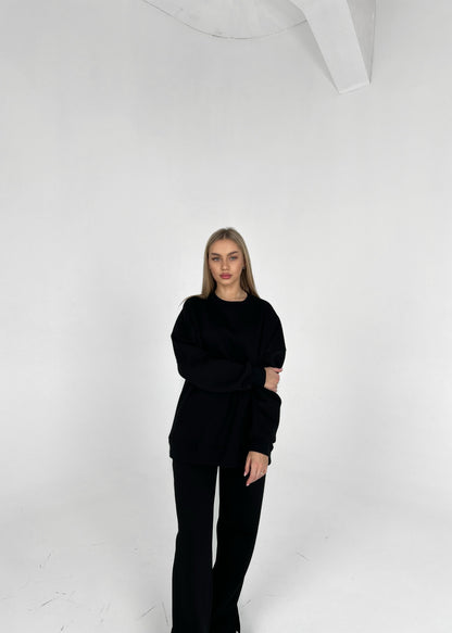 LONG SWEATSHIRT / BLACK