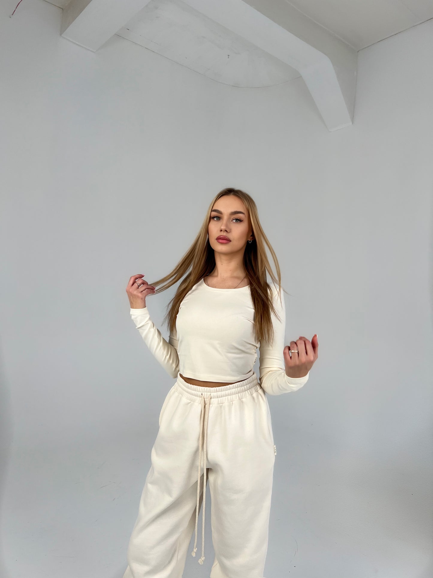 CROPPED TOP / CREAMY