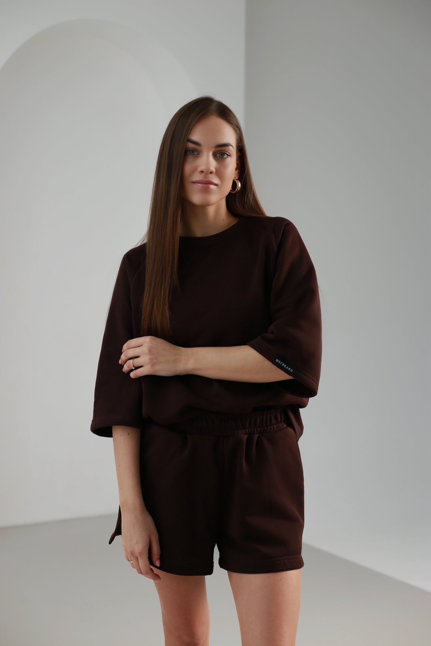 Shortsleeve sweatshirt / dark brown