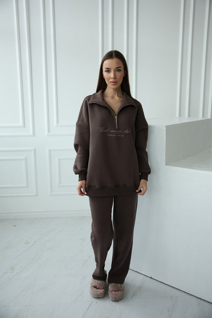 ,,Good energy club zip’’ / taupe