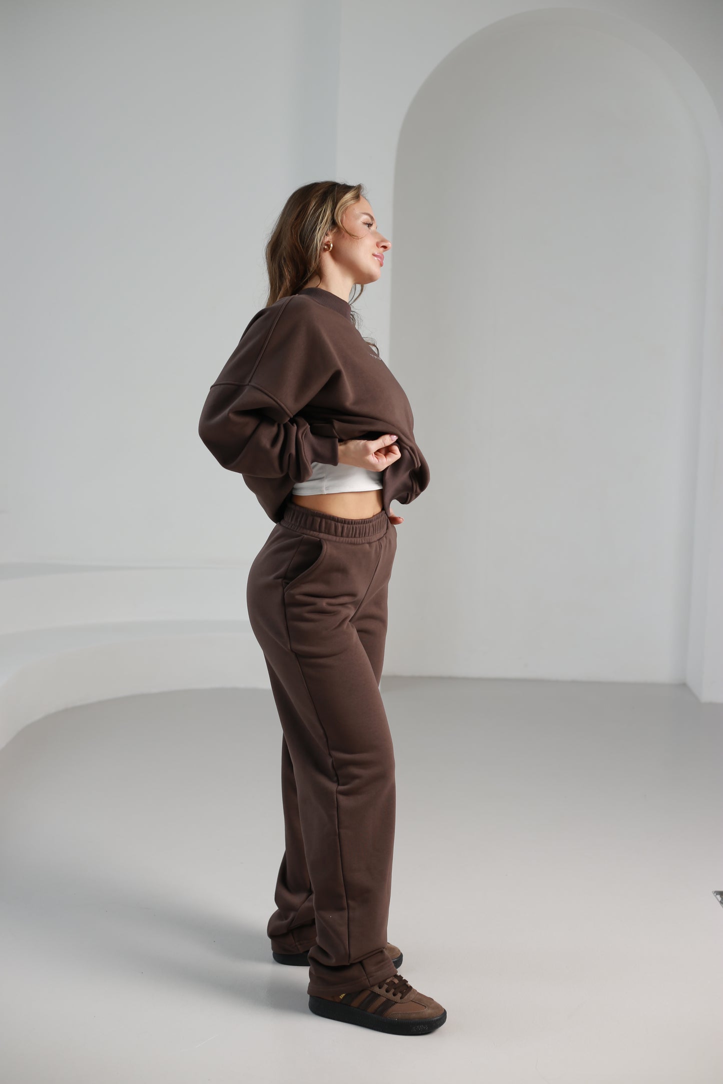 Straight leg pants / taupe