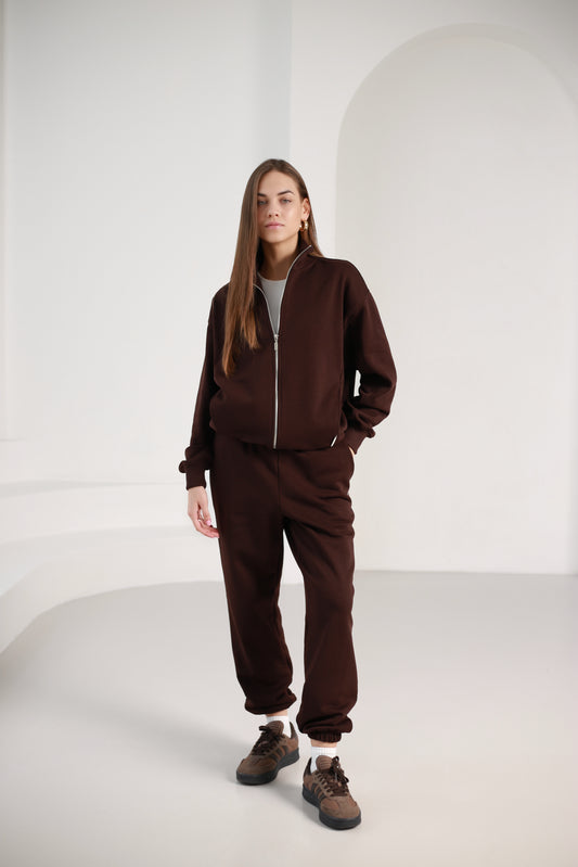 Joggers / dark brown