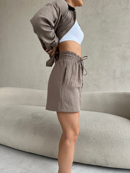 MUSLIN SHORTS / LIGHT TAUPE