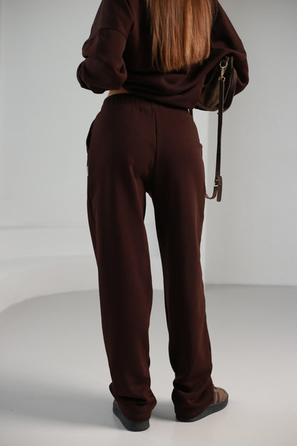 Straight leg / dark brown