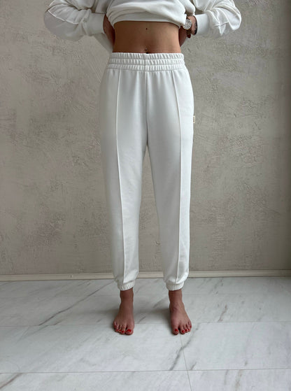 Joggers / off white